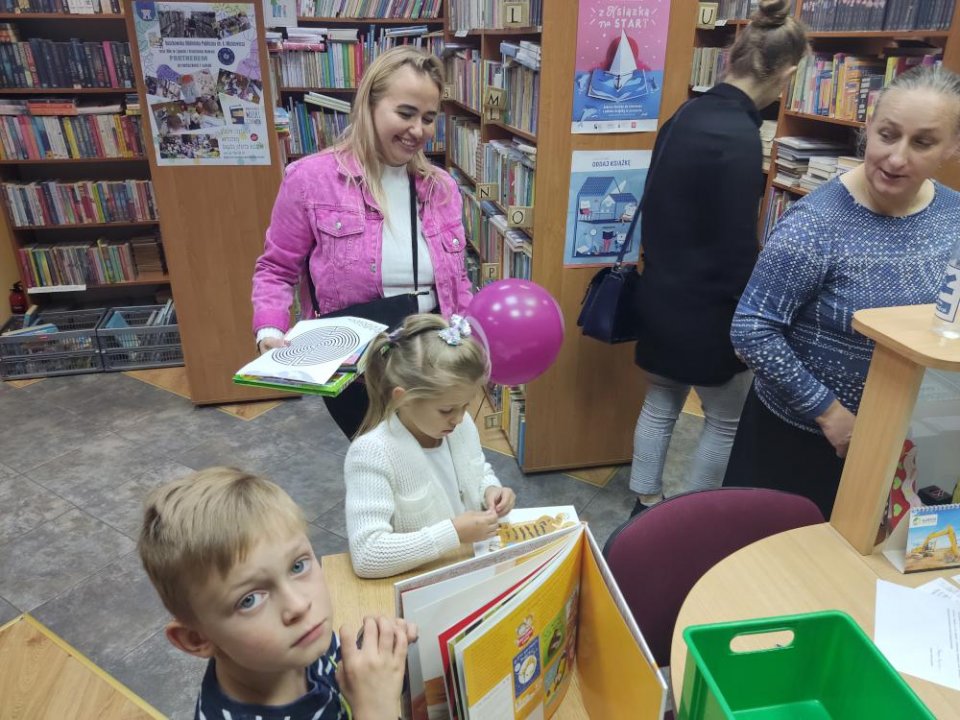 Raszkowska Biblioteka nocą