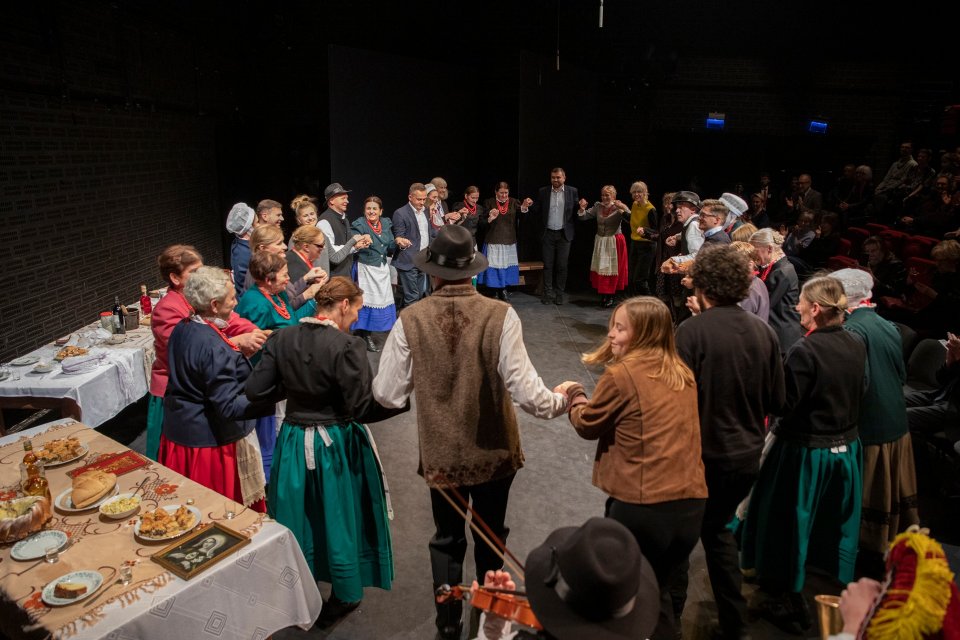 KGW Moszczanka na scenie Teatru Polskiego