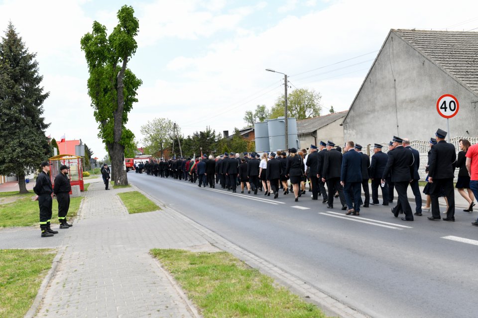 Poświęcono nowy samochód strażacki dla OSP Ligota