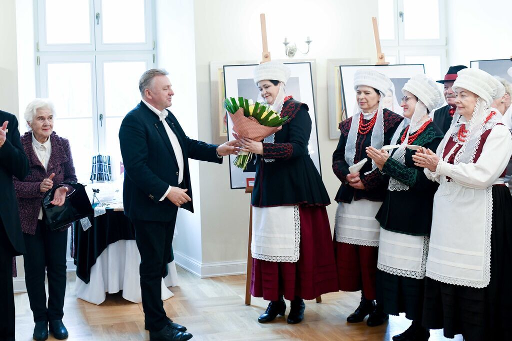 Wielkopolanka w folklorze – niecodzienna wystawa w pałacu