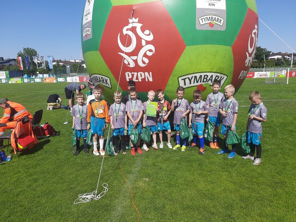 Emocjonujący wojewódzki finał turnieju z Podwórka na Stadion o Puchar Tymbarku