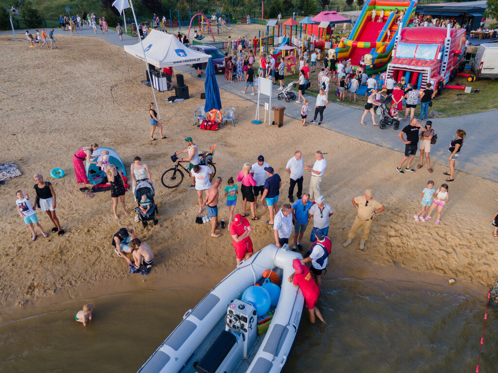 Raszków powitał lato na Kąpielce