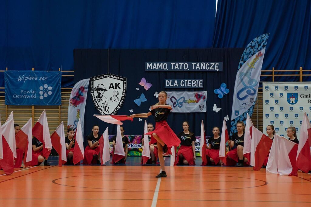 Mamo Tato tańczę dla Ciebie – koncert taneczny grupy Mariposa