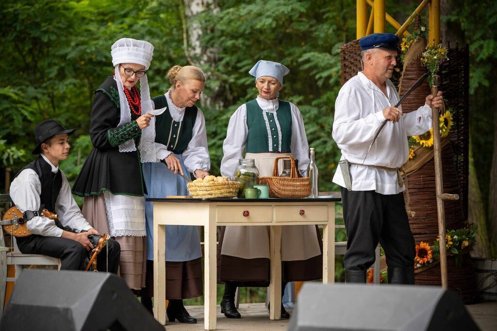 Sukcesy zespołów z Gminy Raszków na Biesiadzie Folkloru