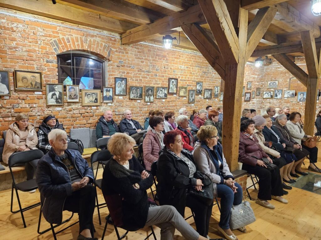 Wystawa monideł zakończona