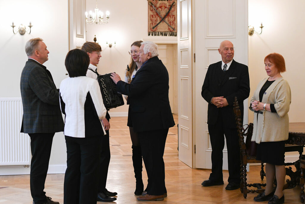 Konferencja naukowa w pałacu w Przybysławicach