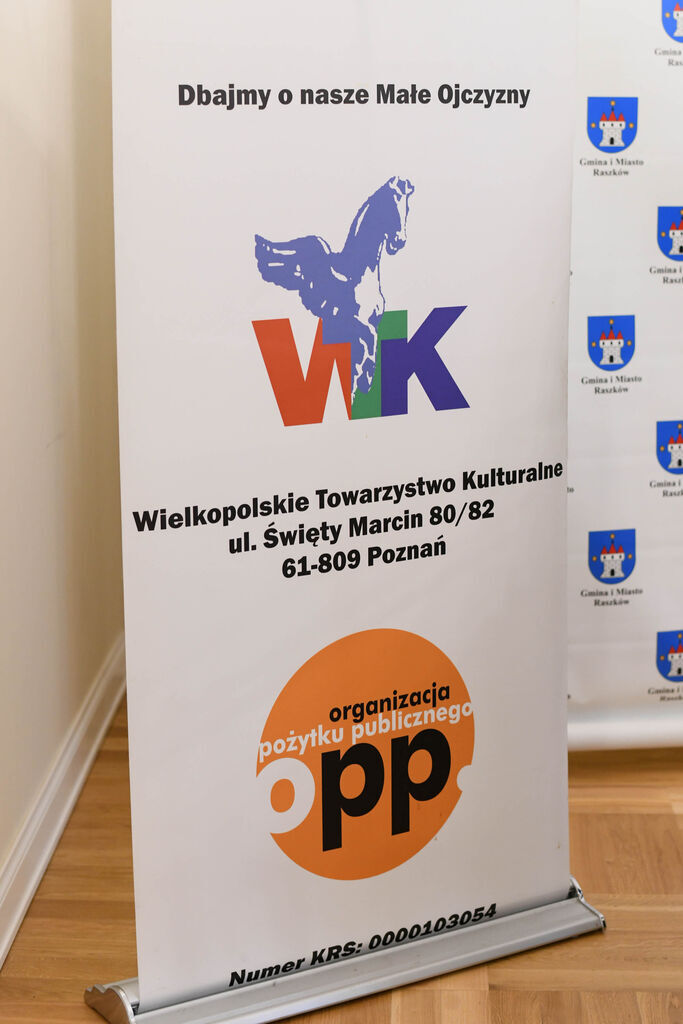 Konferencja naukowa w pałacu w Przybysławicach