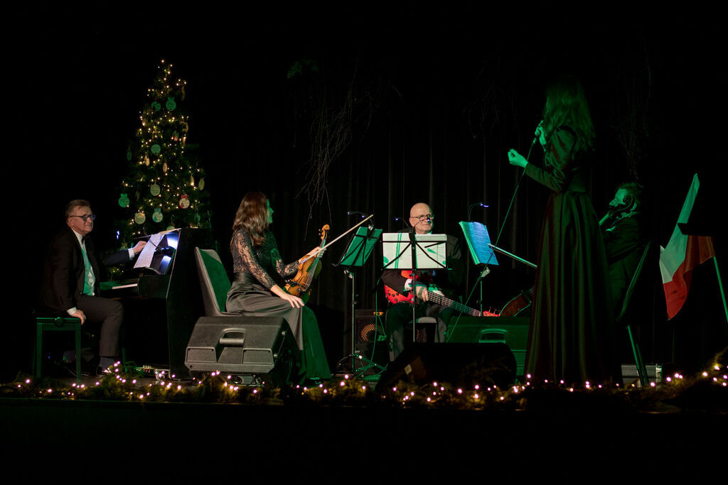 Koncert Pieśni Patriotycznych