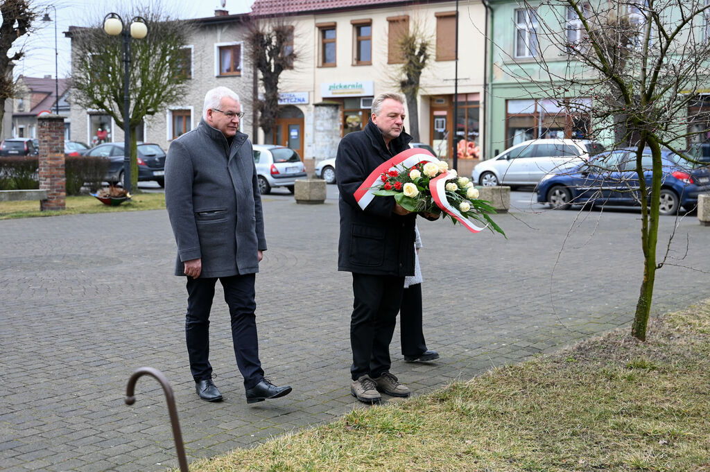 NARODOWY DZIEŃ PAMIĘCI