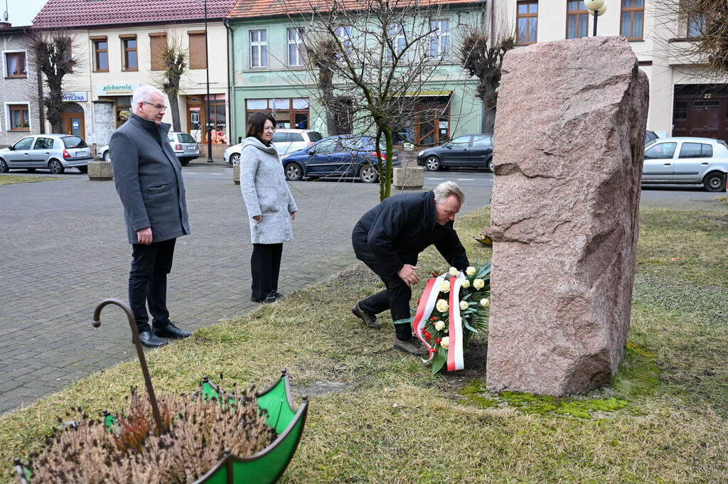 NARODOWY DZIEŃ PAMIĘCI