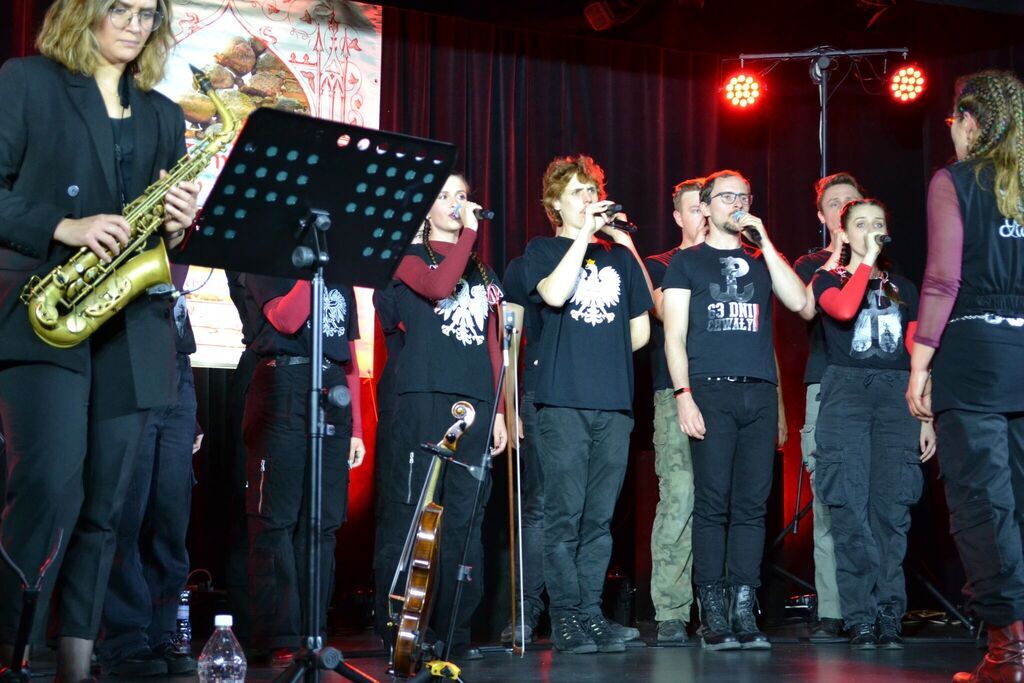 Koncert przy ruinach - tym razem w Domu Kultury