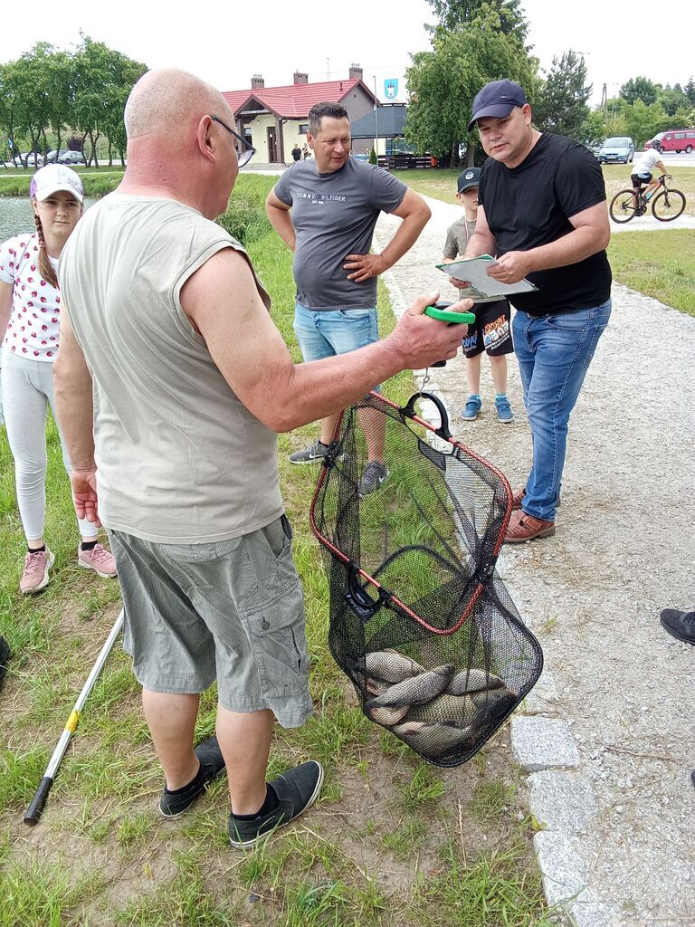  Zawody wędkarskie z okazji Dnia Dziecka