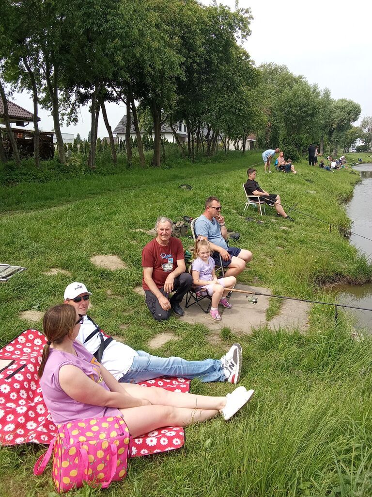  Zawody wędkarskie z okazji Dnia Dziecka