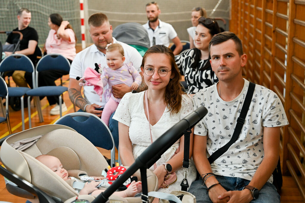 Wręczono Raszkowskie Wyprawki Niemowlaka