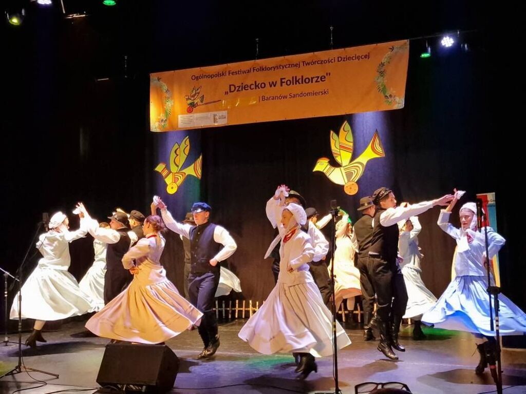 Potrójny sukces Zespołu „Swojacy” na festiwalu „Dziecko w Folklorze”