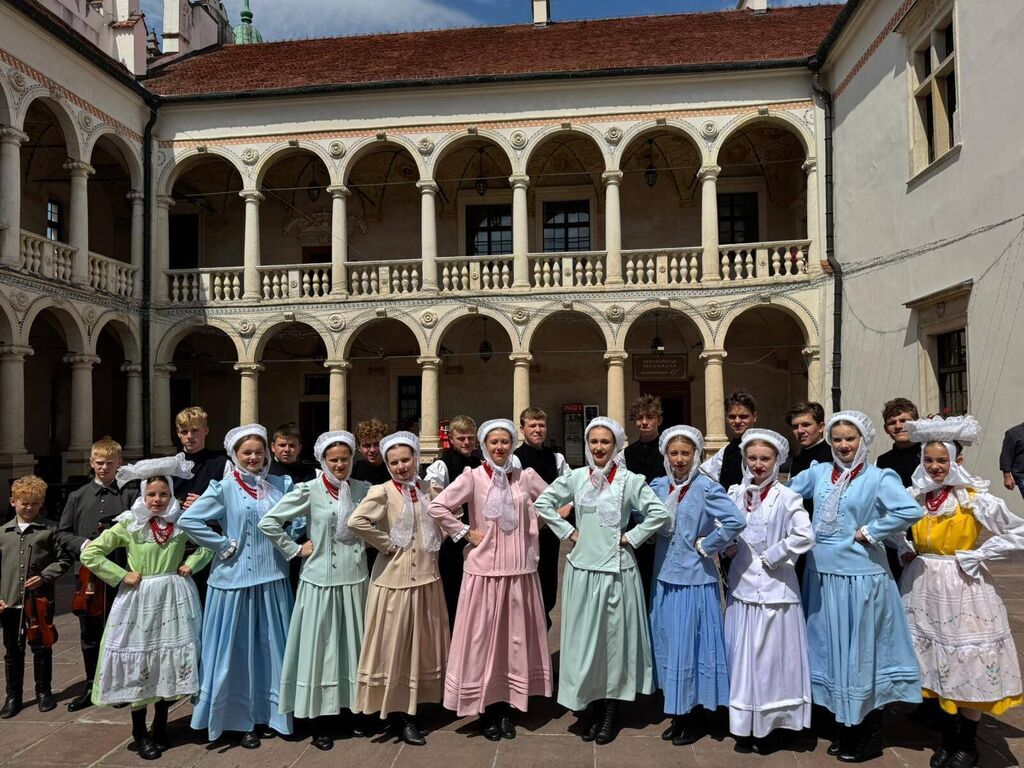 Potrójny sukces Zespołu „Swojacy” na festiwalu „Dziecko w Folklorze”