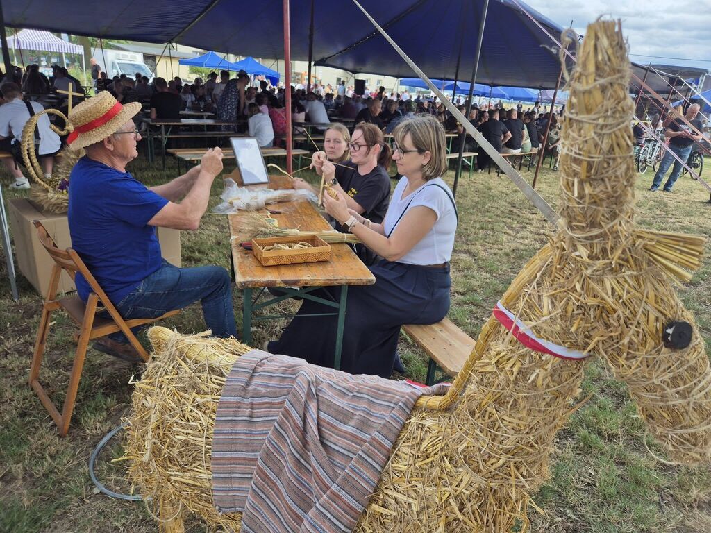 Święto Folkloru w Skrzebowej za nami