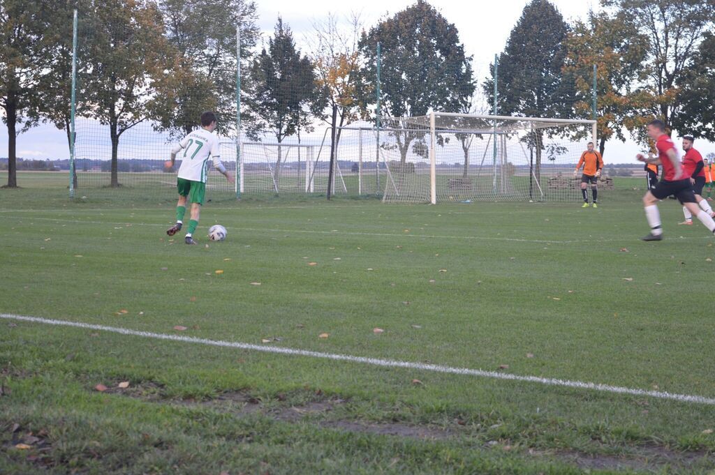 X kolejka o mistrzostwo „B” klasy sezonu piłkarskiego 2025/2026