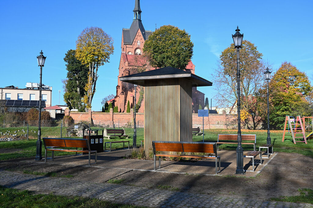 Nowoczesna tężnia soniczna w raszkowskim parku