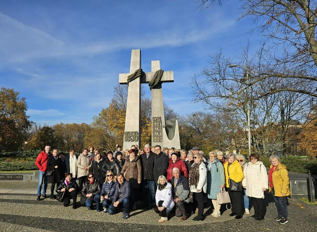 Seniorzy z Moszczanki i Skrzebowej w Poznaniu – finał projektu „Okno na Południową Wielkopolskę”