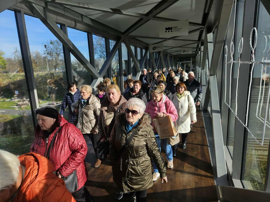 Seniorzy z Moszczanki i Skrzebowej w Poznaniu – finał projektu „Okno na Południową Wielkopolskę”