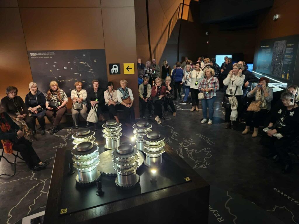 Seniorzy z Moszczanki i Skrzebowej w Poznaniu – finał projektu „Okno na Południową Wielkopolskę”