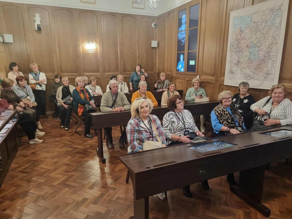 Seniorzy z Moszczanki i Skrzebowej w Poznaniu – finał projektu „Okno na Południową Wielkopolskę”