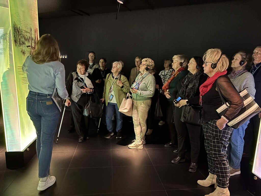 Seniorzy z Moszczanki i Skrzebowej w Poznaniu – finał projektu „Okno na Południową Wielkopolskę”