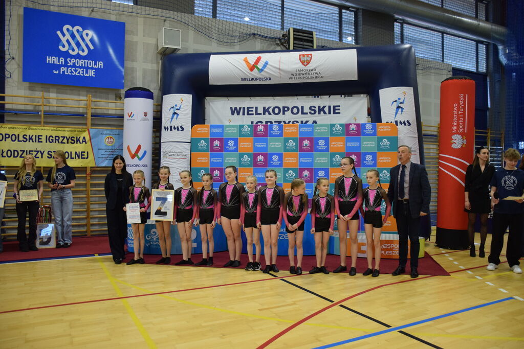 Dziewczyny ze Szkoły Podstawowej w Raszkowie najlepsze w Wielkopolsce!
