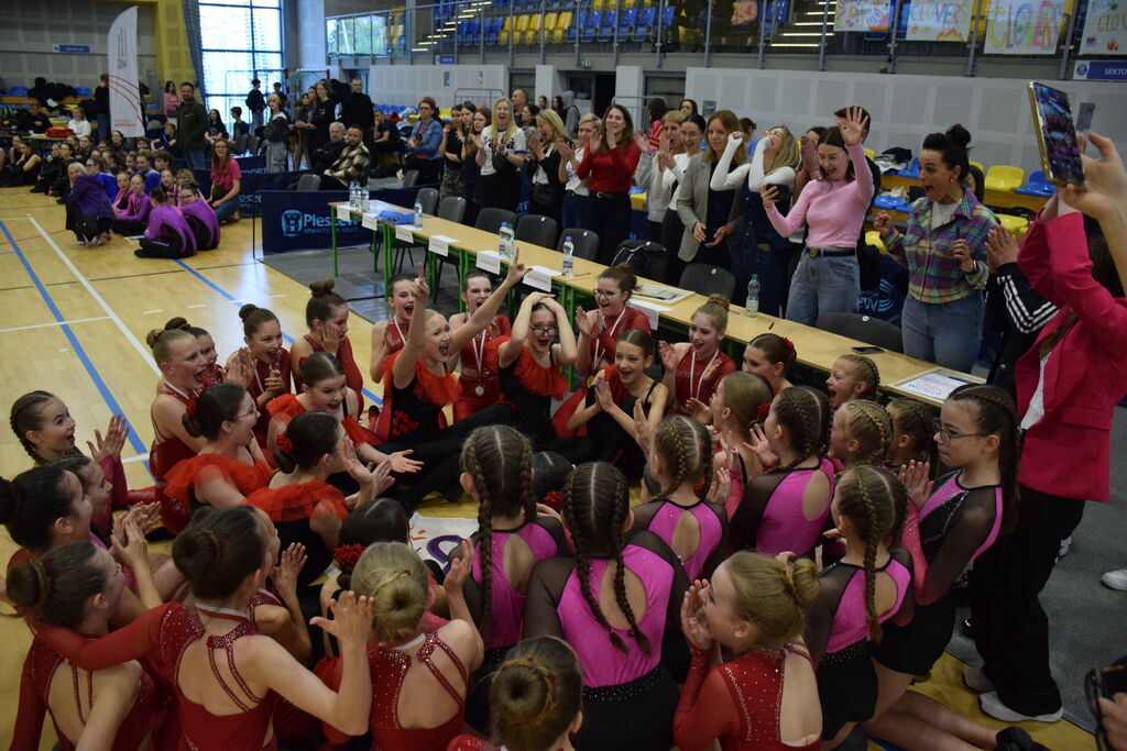 Dziewczyny ze Szkoły Podstawowej w Raszkowie najlepsze w Wielkopolsce!