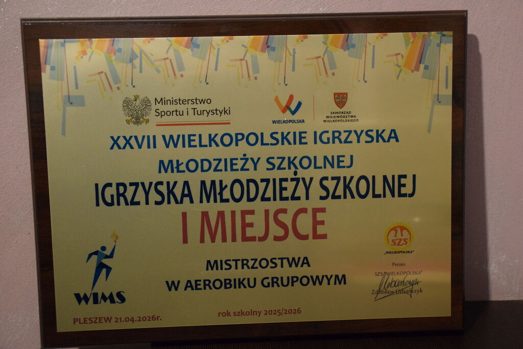 Dziewczyny ze Szkoły Podstawowej w Raszkowie najlepsze w Wielkopolsce!