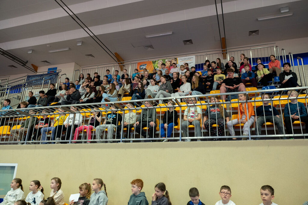 Koszykarze Tasomix Rosiek Stal Ostrów Wielkopolski z wizytą w Raszkowie