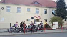 Turystyka rowerowa w szkole w Stanowicach