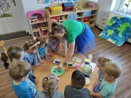 „Międzynarodowy Dzień Ziemi” w przedszkolu w Stanowicach