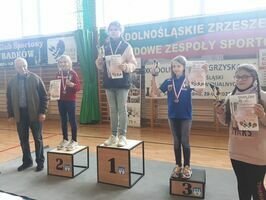 Szachiści z medalami Dolnośląskich Igrzysk LZS