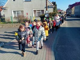 Przedszkolaki z Olszan świętowały pierwszy dzień wiosny