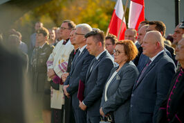 Pomnik Ofiar Katastrofy Smoleńskiej odsłonięty