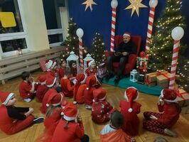 Spotkanie ze św. Mikołajem w „Misiu Uszatku”