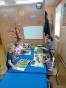 „Dokarmiamy leśne zwierzęta” – zajęcia dla przedszkolaków w Goczałkowie