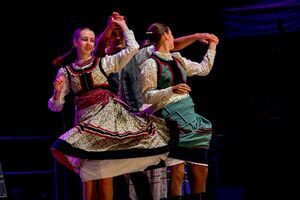 Piątkowy koncert festiwalowy „Folklor łączy ludzi”