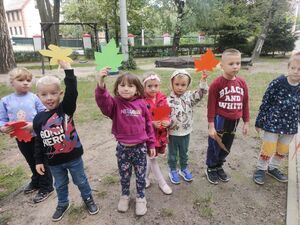 POWITANIE JESIENI W PUBLICZNYM PRZEDSZKOLU NR 4 IM. PSZCZÓŁKI MAI W STRZEGOMIU