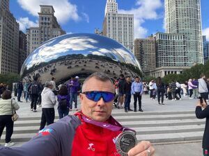 Przemysław Kubiak ze Strzegomia pobiegł w maratonie w Chicago