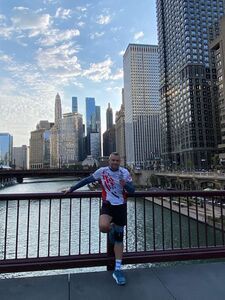 Przemysław Kubiak ze Strzegomia pobiegł w maratonie w Chicago