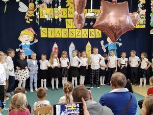 Uroczystość Pasowania na Starszaka w Publicznym Przedszkolu nr 4 im. Pszczółki Mai w Strzegomiu