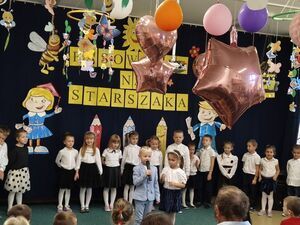 Uroczystość Pasowania na Starszaka w Publicznym Przedszkolu nr 4 im. Pszczółki Mai w Strzegomiu
