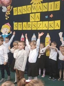 Uroczystość Pasowania na Starszaka w Publicznym Przedszkolu nr 4 im. Pszczółki Mai w Strzegomiu