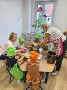 Jesienna spiżarnia przedszkolaków ze Stanowic