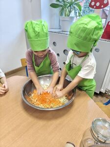 Jesienna spiżarnia przedszkolaków ze Stanowic