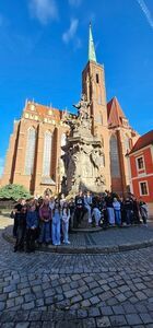 Uczniowie z Jaroszowa na wycieczce we Wrocławiu