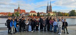 Uczniowie z Jaroszowa na wycieczce we Wrocławiu